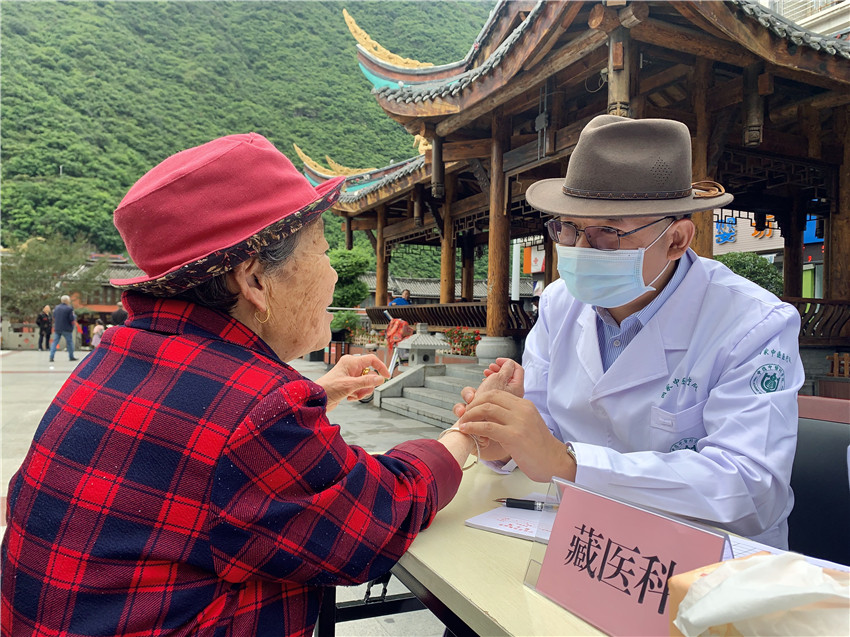 圖為江吉.jpg 圖為江吉.jpg